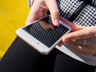 Smartphone in der Hand